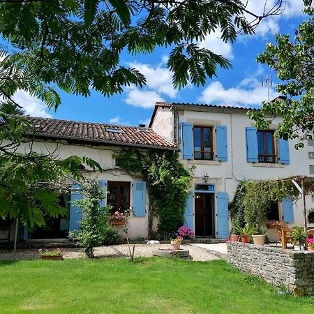 Le Verger Du Paradis Beaulieu-sur-Sonnette Bagian luar foto