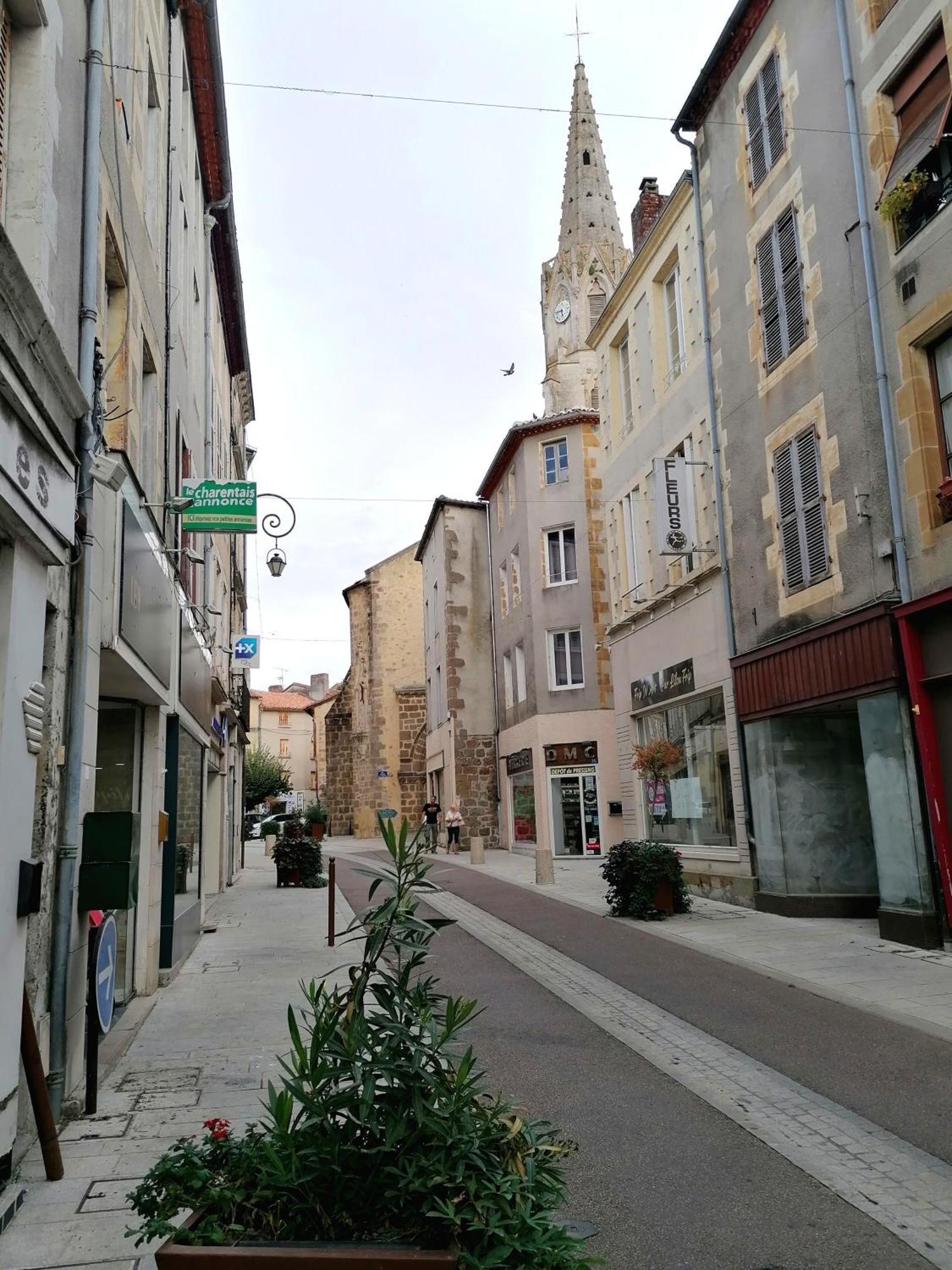 Le Verger Du Paradis Beaulieu-sur-Sonnette Bagian luar foto